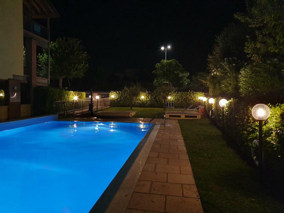 Apartmán Garda Felice Desenzano del Garda Exteriér fotografie